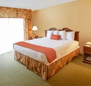 Clarion Hotel & Suites Convention Center Fredericksburg hotel detail image 4