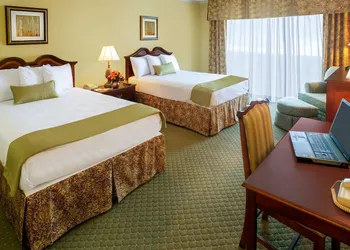 Clarion Hotel & Suites Convention Center Fredericksburg hotel thumbnail 5