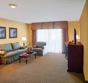 Clarion Hotel & Suites Convention Center Fredericksburg hotel detail image 7