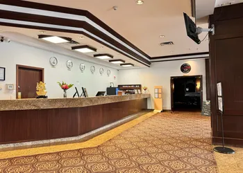 Divya Sutra Plaza and Conference Centre Calgary Airport hotel thumbnail 2