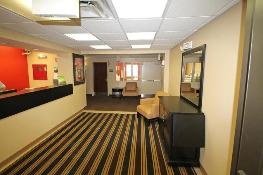 Studio 6 Corporate Extended Stay Buffalo Amherst NY hotel detail image 2
