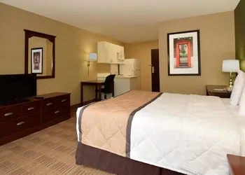 Studio 6 Corporate Extended Stay Buffalo Amherst NY hotel thumbnail 8