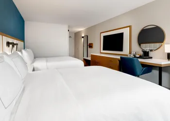 DoubleTree by Hilton Sioux City hotel thumbnail 6