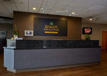 Quality Inn and Suites hotel thumbnail 2