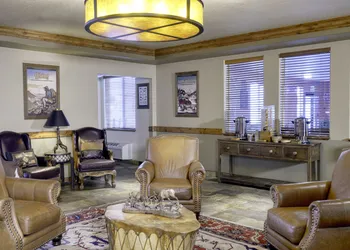 Yellowstone Park Hotel hotel thumbnail 4