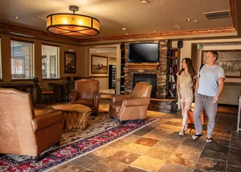 Yellowstone Park Hotel hotel thumbnail 5