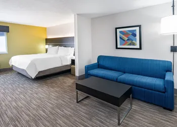 Holiday Inn Express - Balloon Fiesta Park by IHG hotel thumbnail 6