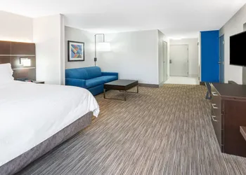 Holiday Inn Express - Balloon Fiesta Park by IHG hotel thumbnail 8