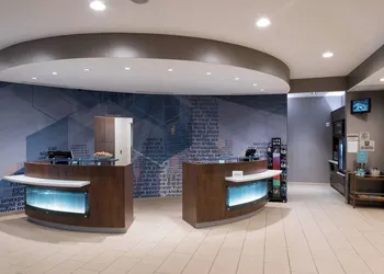 Springhill Suites by Marriott Alexandria Old Town/Southwest hotel thumbnail 2