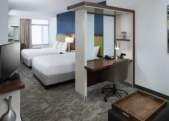 Springhill Suites by Marriott Alexandria Old Town/Southwest hotel thumbnail 4