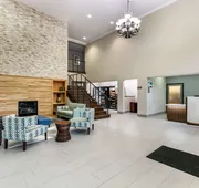 Clarion Pointe Columbus-Bradley Park hotel detail image 4