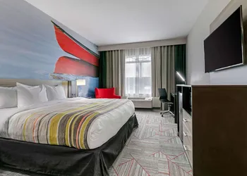 Clarion Pointe Columbus-Bradley Park hotel thumbnail 5