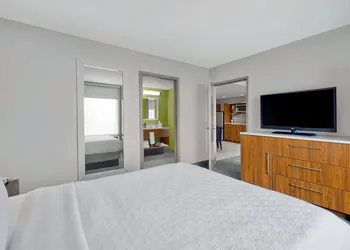 Home2 Suites by Hilton Rochester Henrietta, NY hotel thumbnail 4