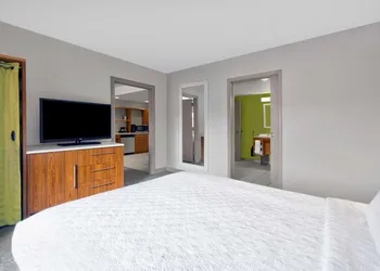 Home2 Suites by Hilton Rochester Henrietta, NY hotel thumbnail 8
