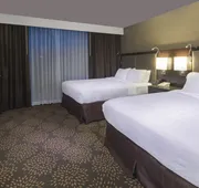 Holiday Inn & Suites Phoenix Airport North by IHG hotel detail image 3
