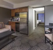 Holiday Inn & Suites Phoenix Airport North by IHG hotel detail image 5