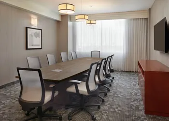 Courtyard by Marriott Ottawa East hotel thumbnail 6