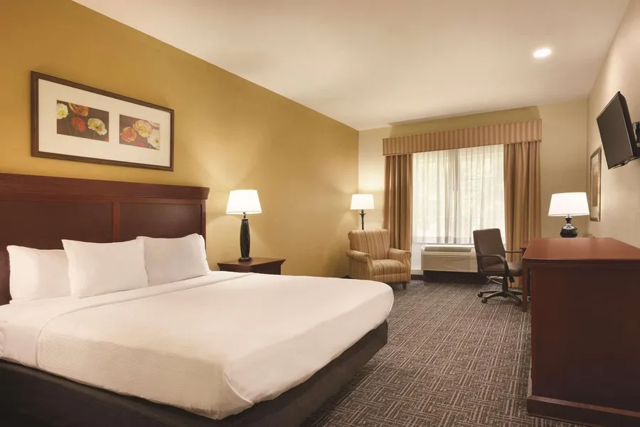 Country Inn & Suites by Radisson, Goodlettsville, TN hotel detail image 6