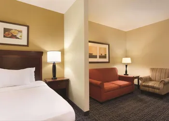 Country Inn & Suites by Radisson, Goodlettsville, TN hotel thumbnail 8