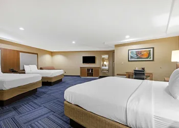 Best Western Summit Inn hotel thumbnail 8