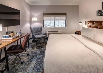 Four Points by Sheraton Anchorage Downtown hotel thumbnail 6