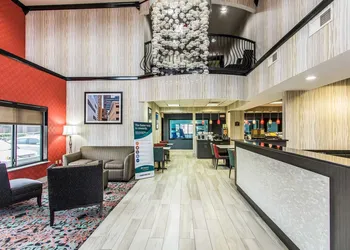 Comfort Suites Fairgrounds West hotel thumbnail 3