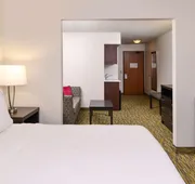 Holiday Inn Express & Suites Omaha West by IHG hotel detail image 3
