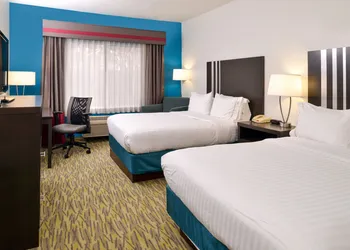 Holiday Inn Express & Suites Omaha West by IHG hotel thumbnail 8