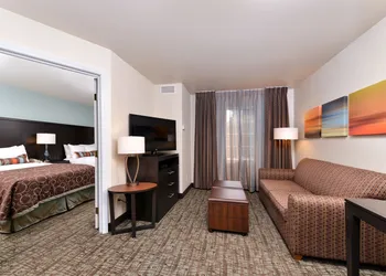 Staybridge Suites Sioux Falls by IHG hotel thumbnail 3
