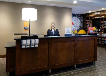 Hampton Inn Green Bay Downtown hotel thumbnail 5