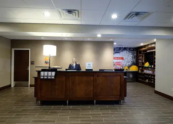 Hampton Inn Green Bay Downtown hotel thumbnail 6