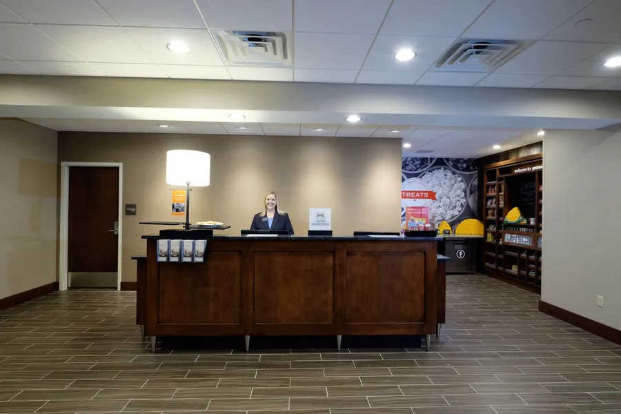 Hampton Inn Green Bay Downtown hotel detail image 6