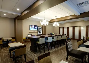 Hampton Inn Green Bay Downtown hotel thumbnail 8
