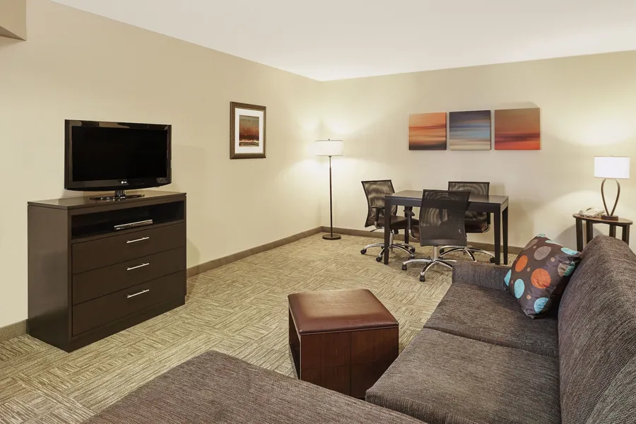 Staybridge Suites Davenport by IHG hotel detail image 2