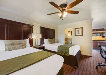 Clarion Collection Carmel Oaks Inn hotel thumbnail 6