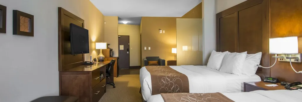 Hotel photo 1 of 54