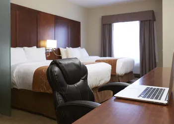 Comfort Suites Saskatoon hotel thumbnail 5