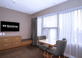 Sandman Signature Calgary Downtown Hotel hotel thumbnail 8