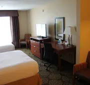 Holiday Inn Express & Suites Starkville by IHG hotel detail image 5