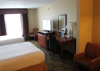 Holiday Inn Express & Suites Starkville by IHG hotel thumbnail 5
