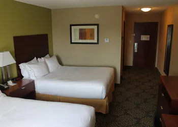 Holiday Inn Express & Suites Starkville by IHG hotel thumbnail 7