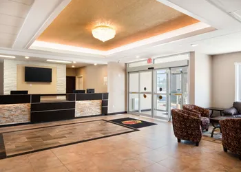 Super 8 by Wyndham Regina hotel thumbnail 2
