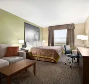 Super 8 by Wyndham Regina hotel detail image 5