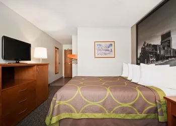 Super 8 by Wyndham Regina hotel thumbnail 6