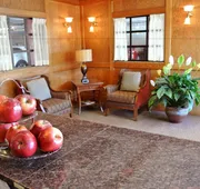 Cow Hollow Inn & Suites hotel detail image 3