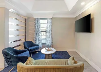 Best Western Brentwood hotel thumbnail 2