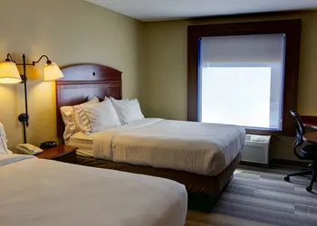 Holiday Inn Express & Suites Sioux City - Southern Hills by IHG hotel thumbnail 2