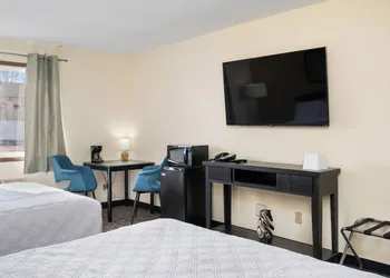 StayInn - Grand Forks hotel thumbnail 8