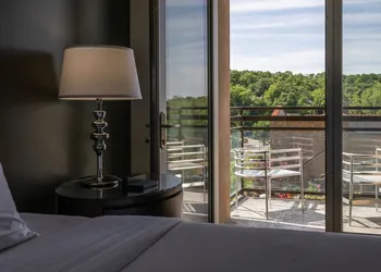 The Fontaine hotel thumbnail 7