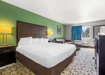 SureStay Plus Hotel by Best Western Bettendorf hotel thumbnail 5
